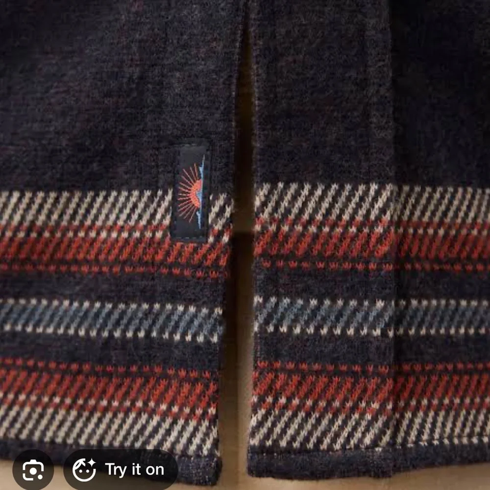 Faherty Legend Sweater Shirt Vintage Scrape  Medium NWT - Picture 5 of 6